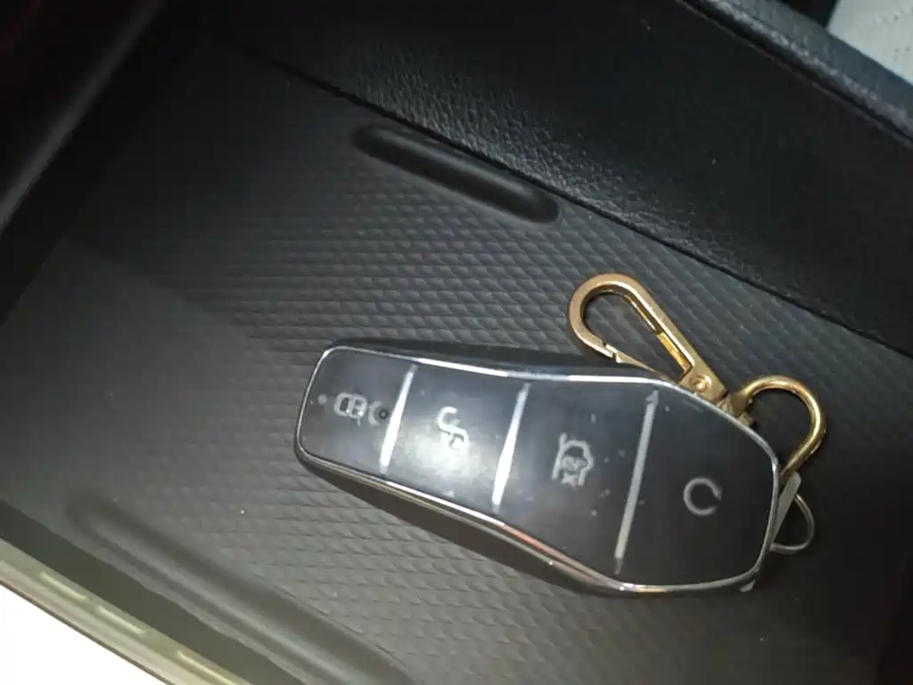 BYD Seal 05 DM-i — миниатюра 9