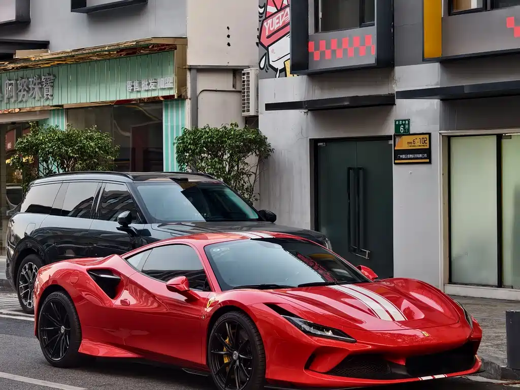 Ferrari F8 2021