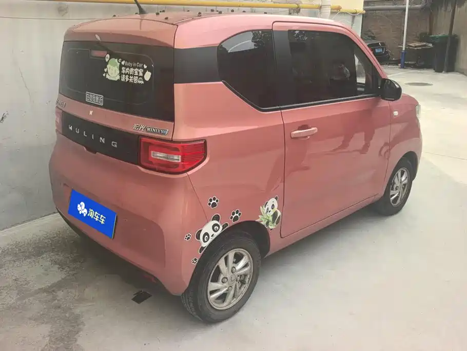Wuling MINIEV — миниатюра 3
