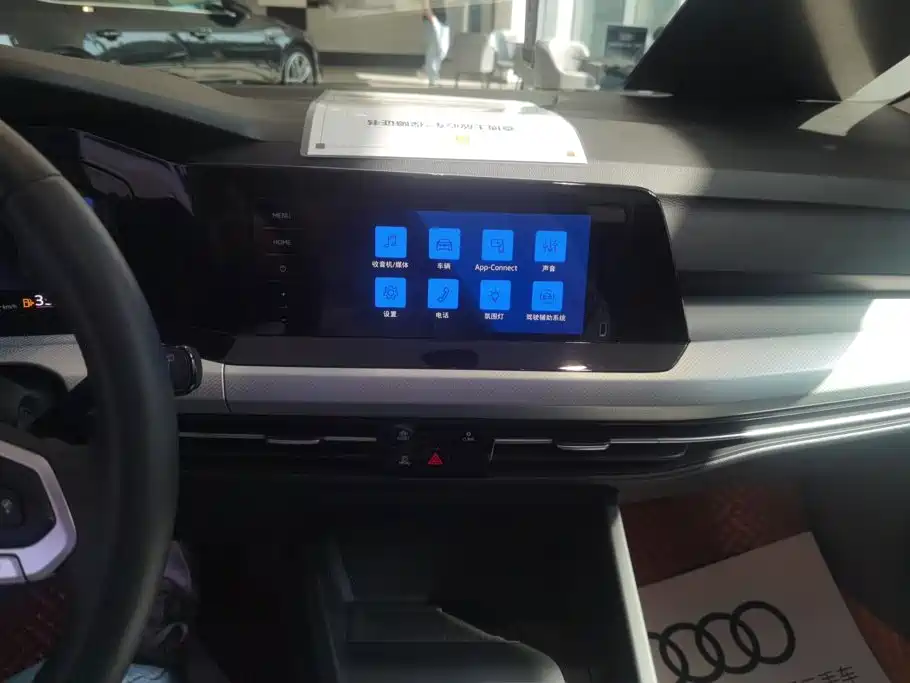 Volkswagen Golf — миниатюра 13