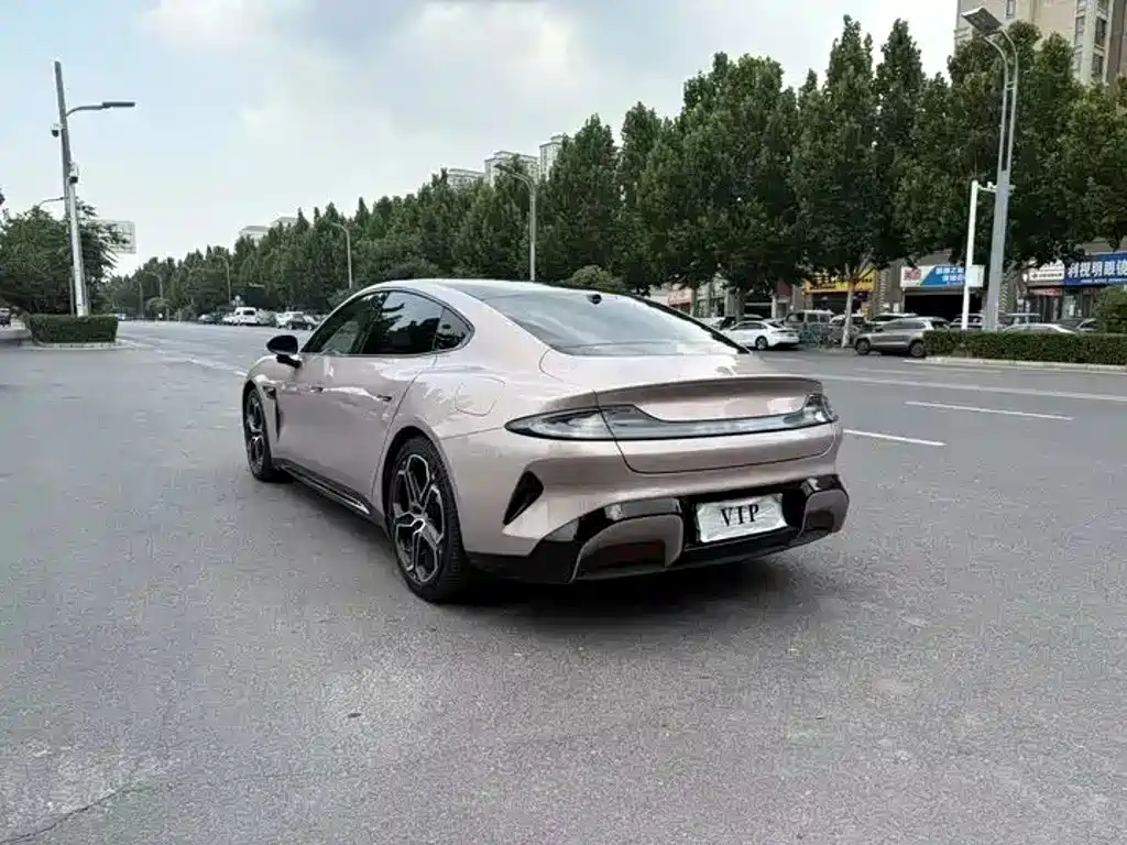 Xiaomi SU7 — миниатюра 25