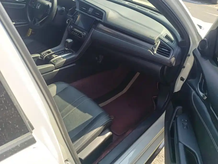 Honda Civic — миниатюра 8