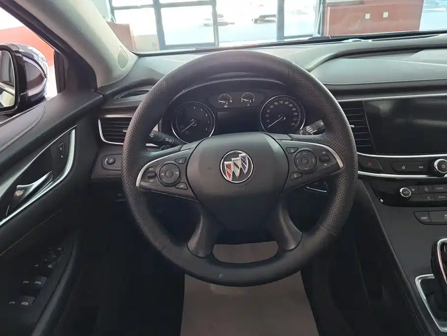 Buick LaCrosse — миниатюра 15