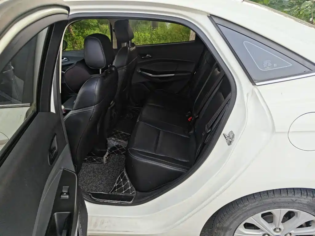 Ford Escort — миниатюра 17