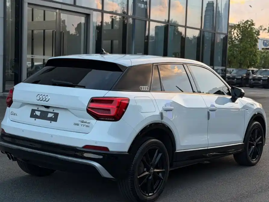 Audi Q2L — миниатюра 11