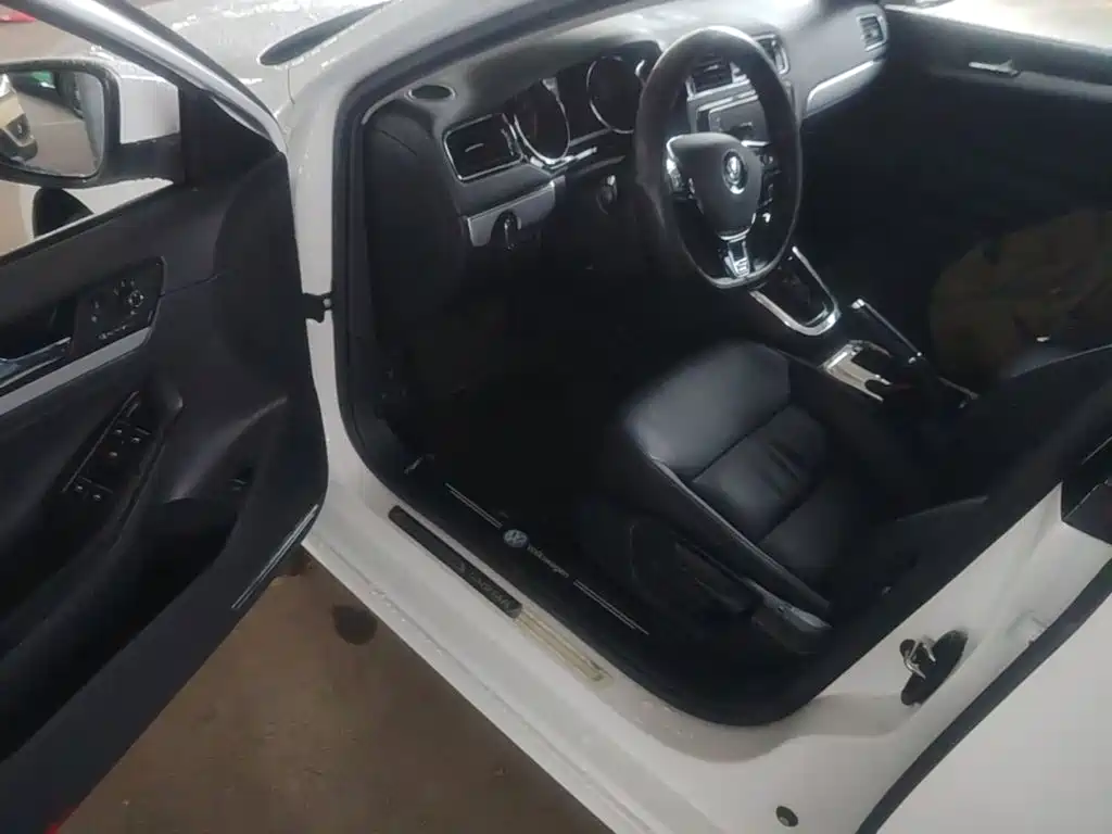 Volkswagen Sagitar — миниатюра 16