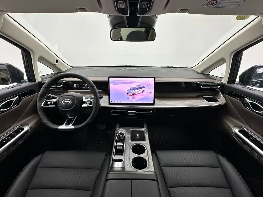 GAC Motor Trumpchi E8 PHEV — миниатюра 19