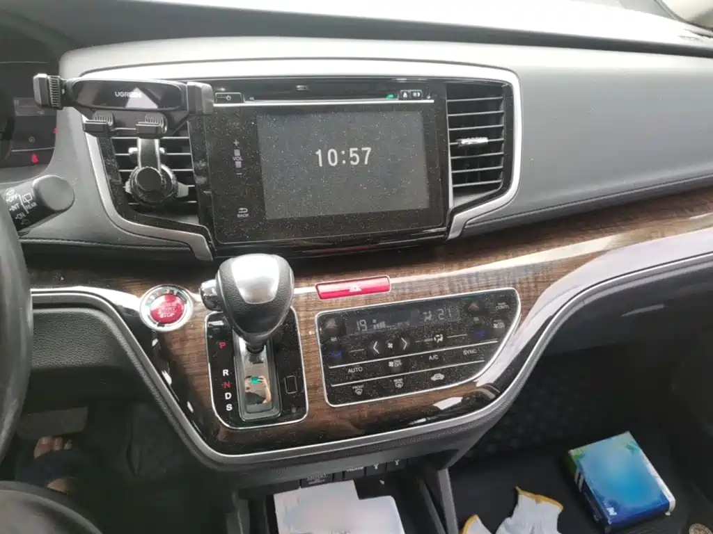 Honda Odyssey — миниатюра 6