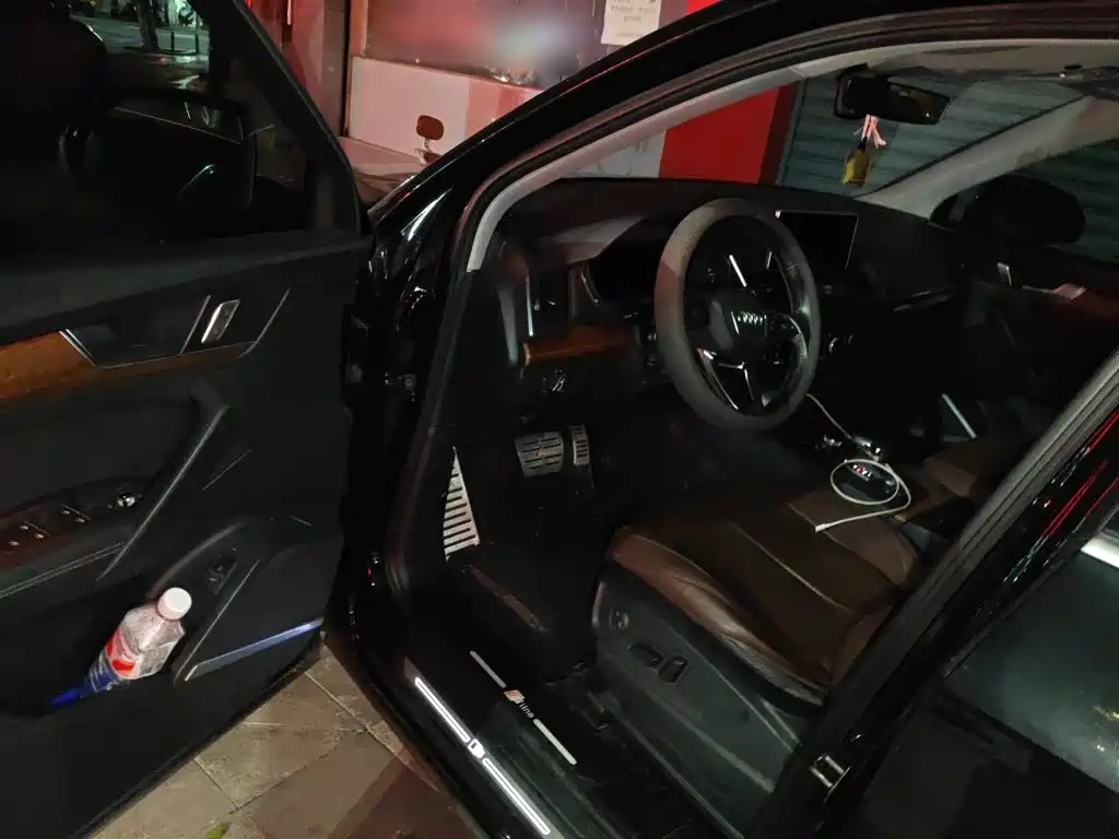 Audi Q5L — миниатюра 14