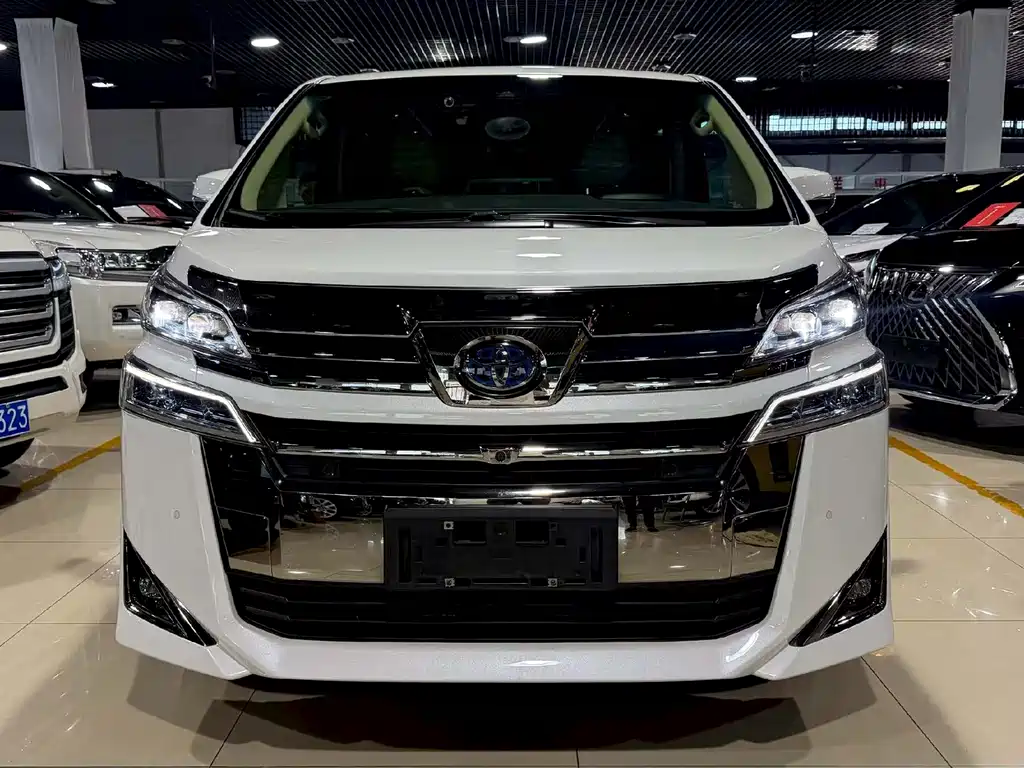 Toyota Vellfire 2020 2.5L HV Luxury