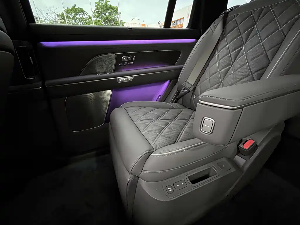 NIO ES8 2026 мест Executive Luxury