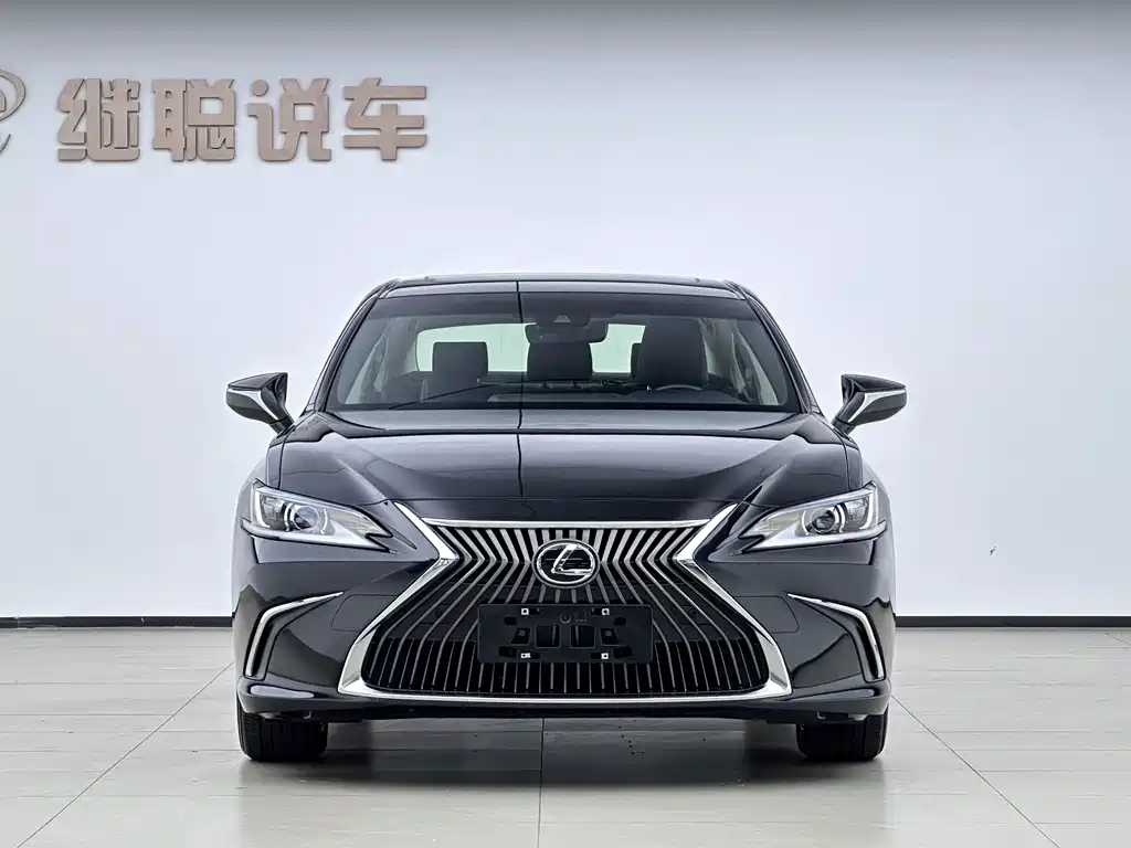 Lexus ES — миниатюра 2