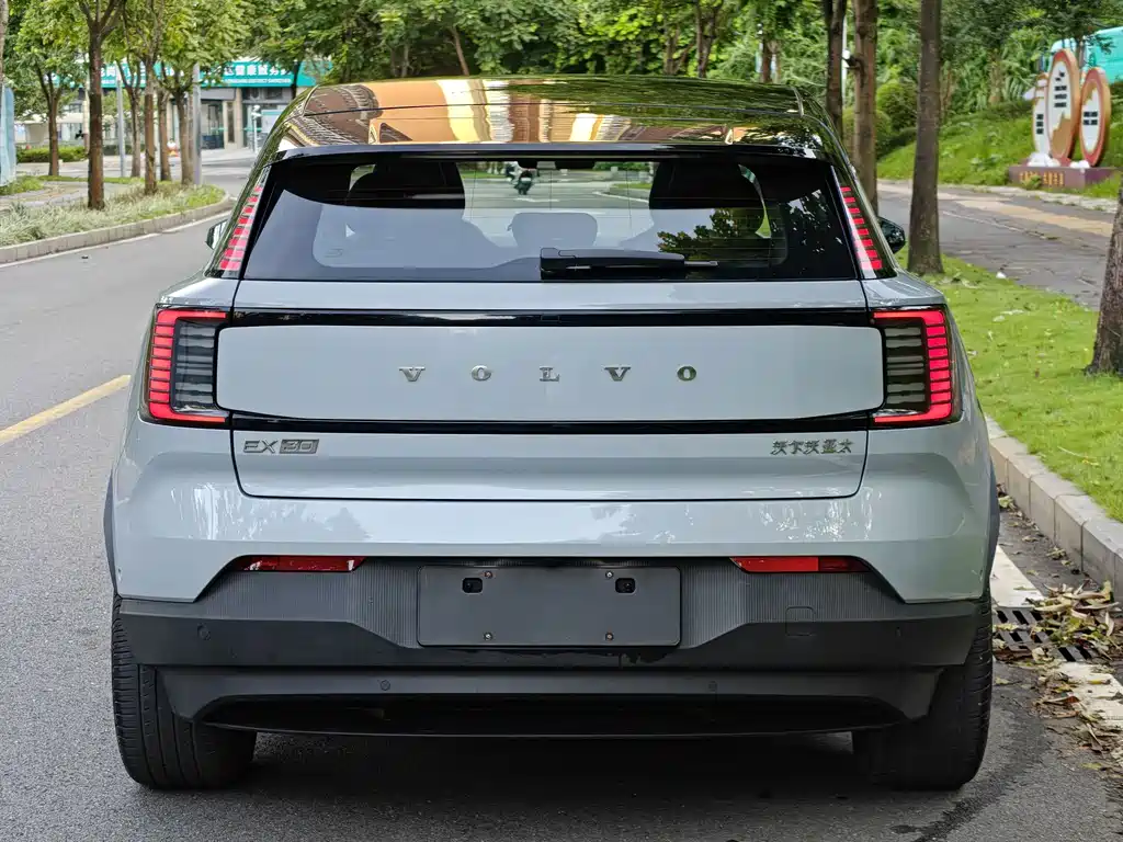 Volvo EX30 — миниатюра 12