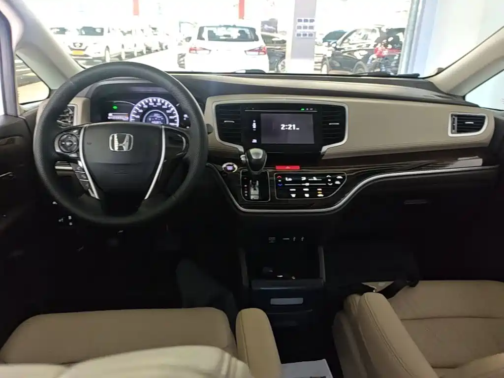 Honda Odyssey — миниатюра 10