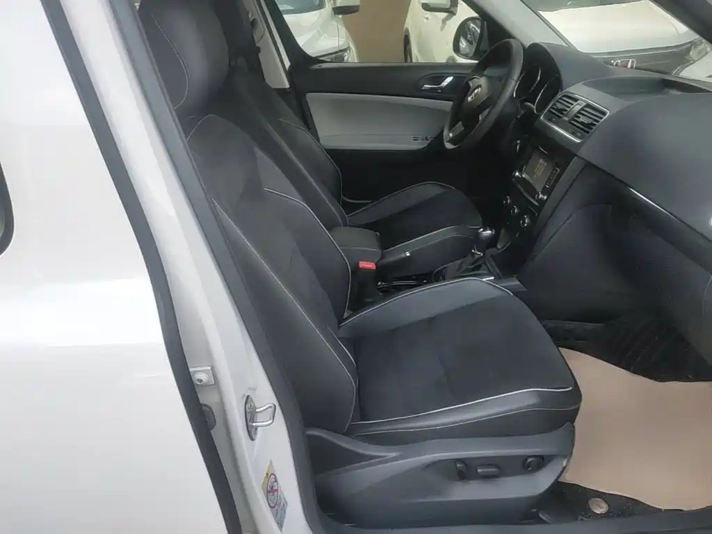 Skoda Yeti — миниатюра 25
