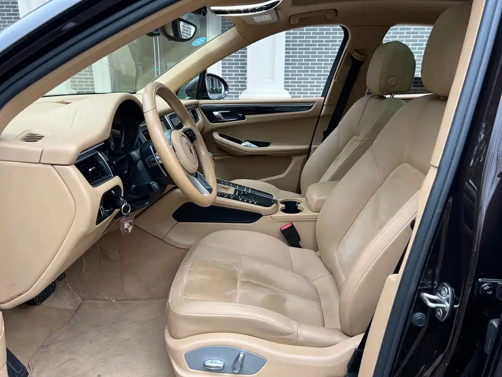Porsche Macan — миниатюра 10