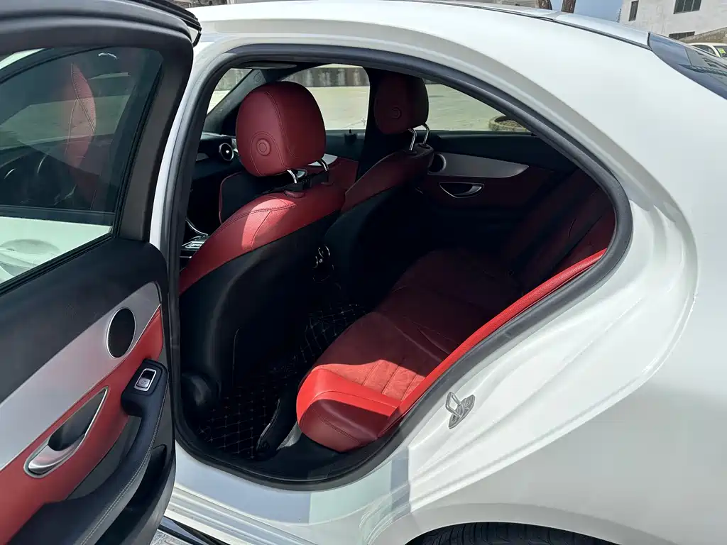 Mercedes-Benz C-Class - фото 5