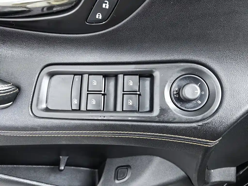 Buick LaCrosse — миниатюра 9