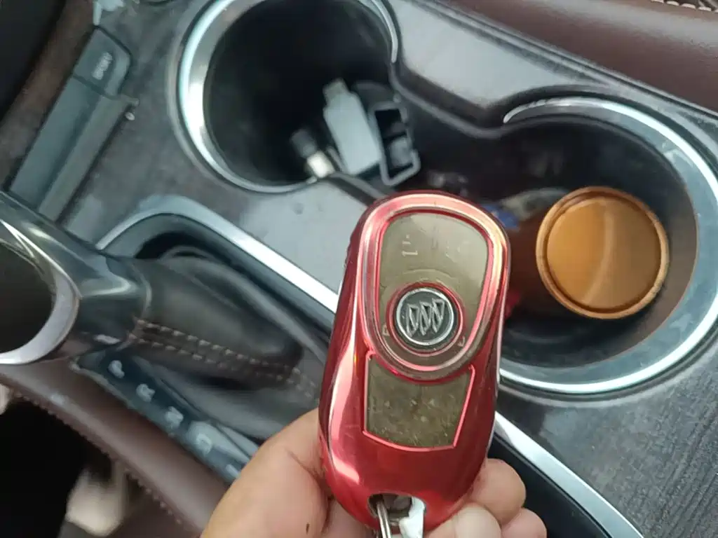 Buick Envision Plus — миниатюра 9