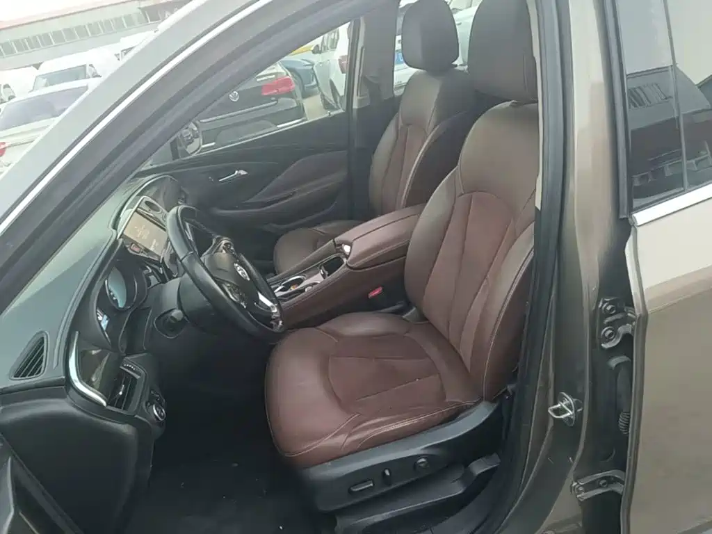 Buick Envision Plus — миниатюра 15