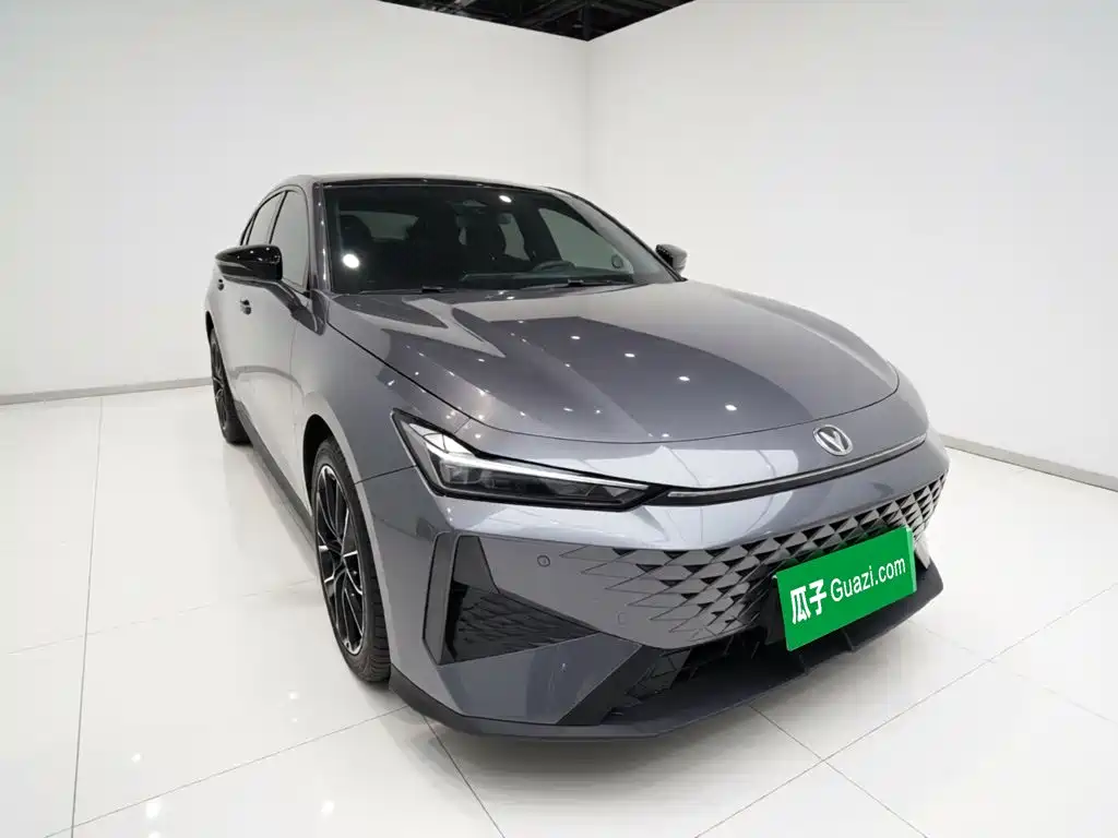 Changan UNI-V 2024 1.5T Luxury