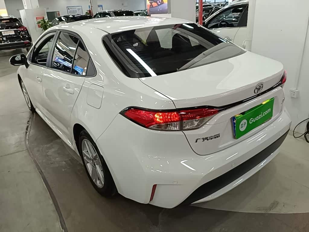Toyota Levin 1.5 л 2021 г. Белый, пробег 27500 км