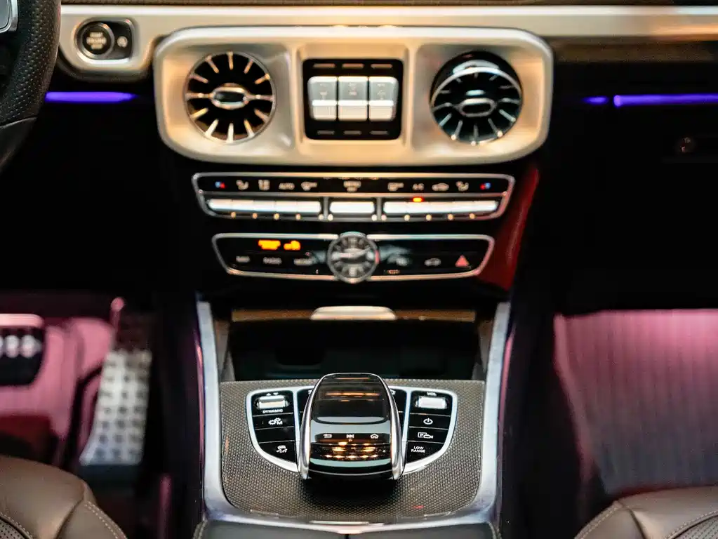 Mercedes-Benz G-Class — миниатюра 11