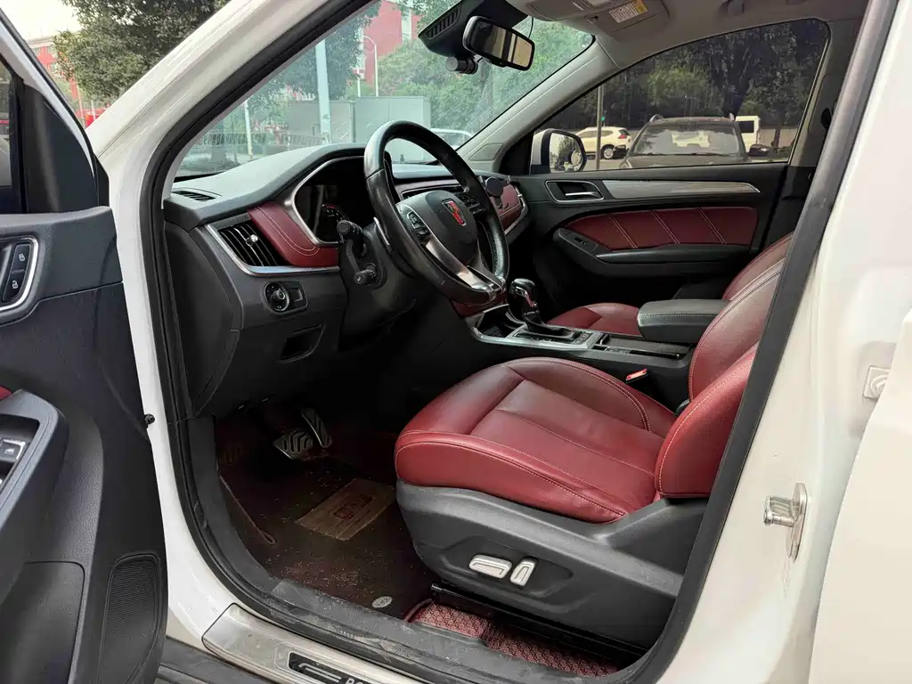 Roewe RX5 — миниатюра 8