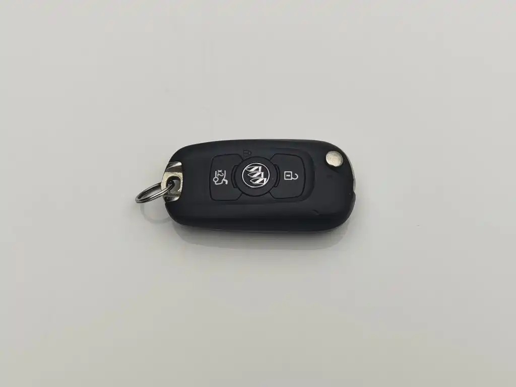 Buick Verano — миниатюра 19