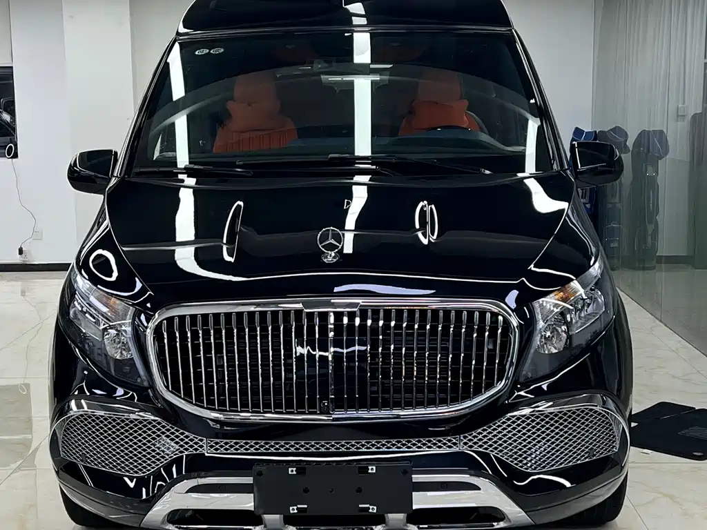Mercedes-Benz V-Class 0