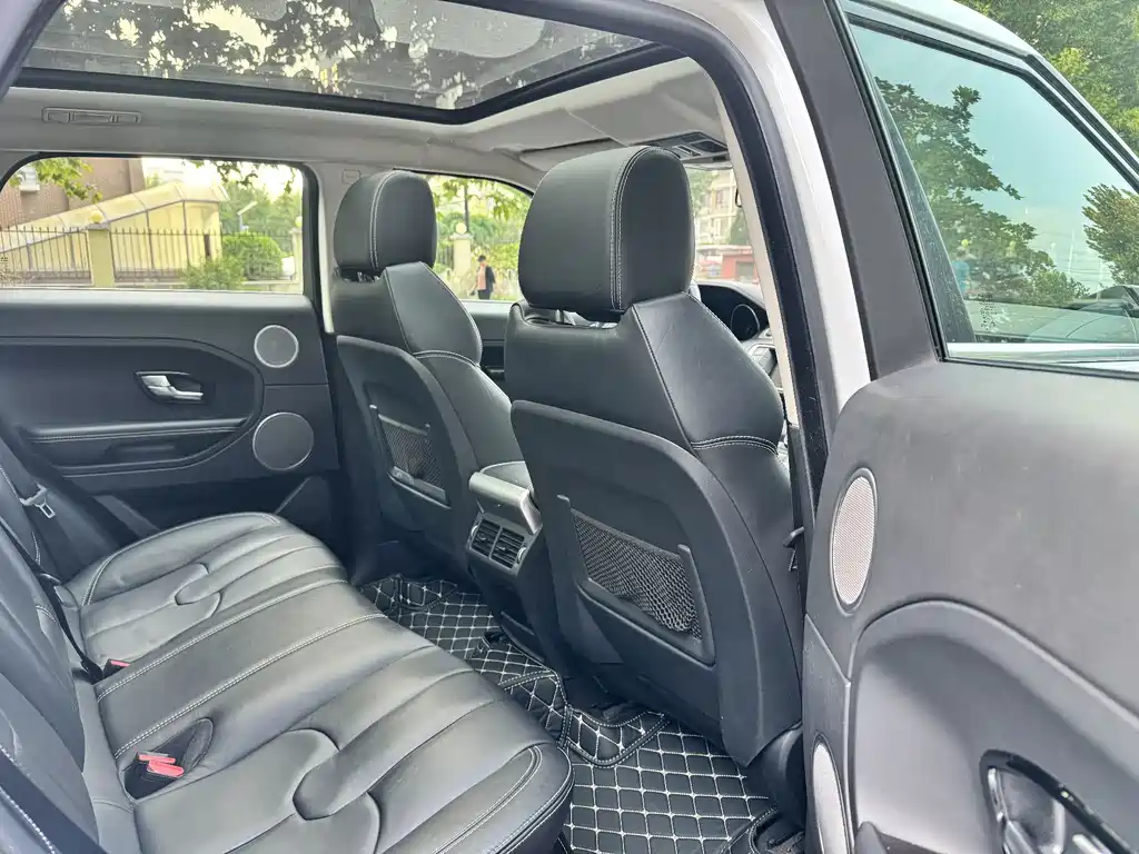 Land Rover Evoque (Import) — миниатюра 19
