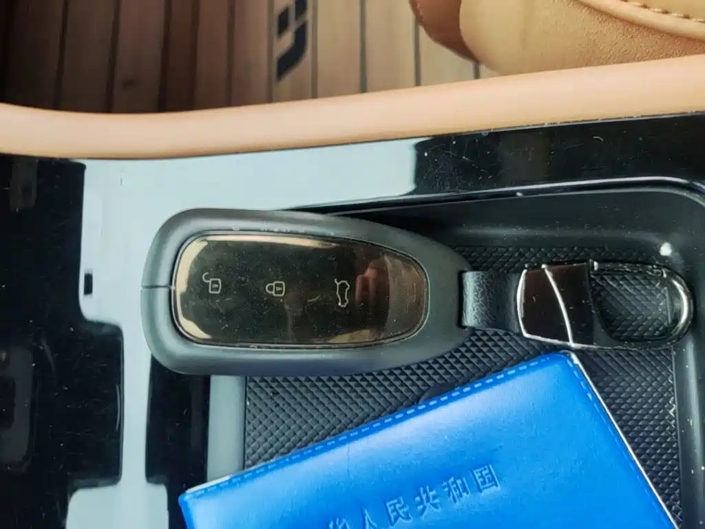 Li Auto Li ONE — миниатюра 9