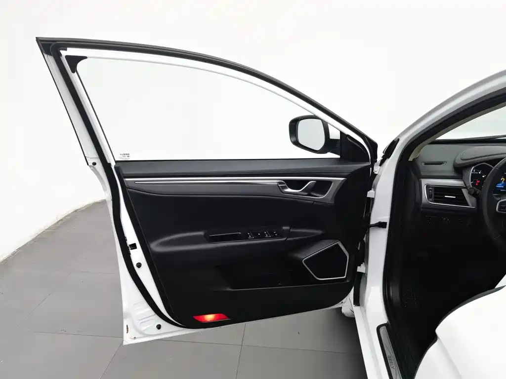 Geely Emgrand GL — миниатюра 8
