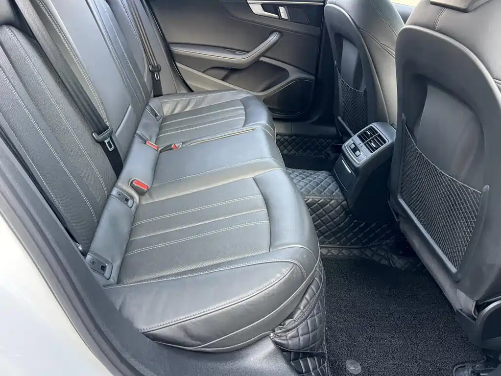 Audi A4L — миниатюра 11