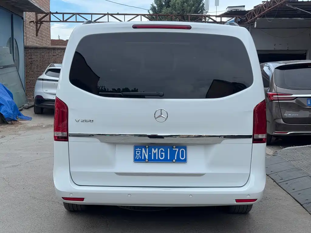 Mercedes-Benz V-Class V 2017 V 260 Luxury