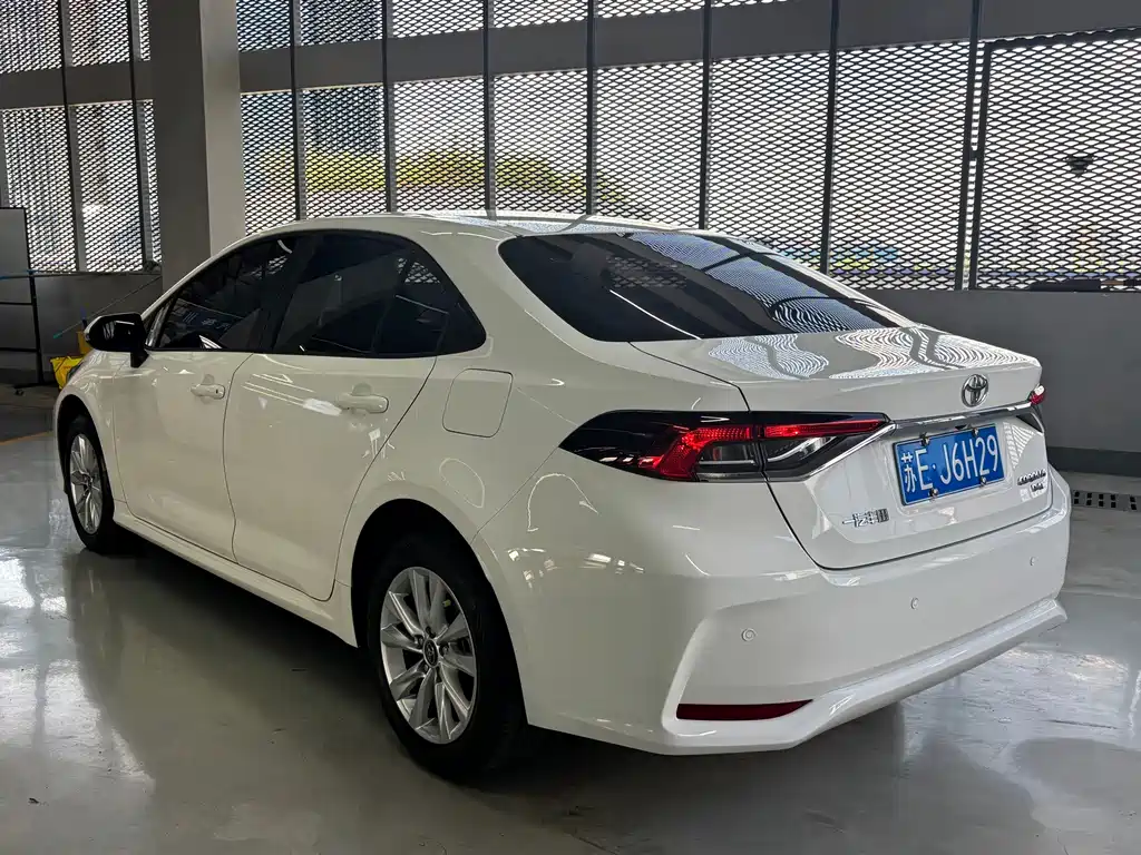 Toyota Corolla — миниатюра 14