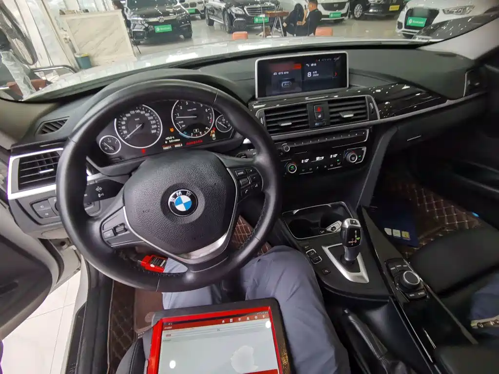 BMW 3 Series — миниатюра 10