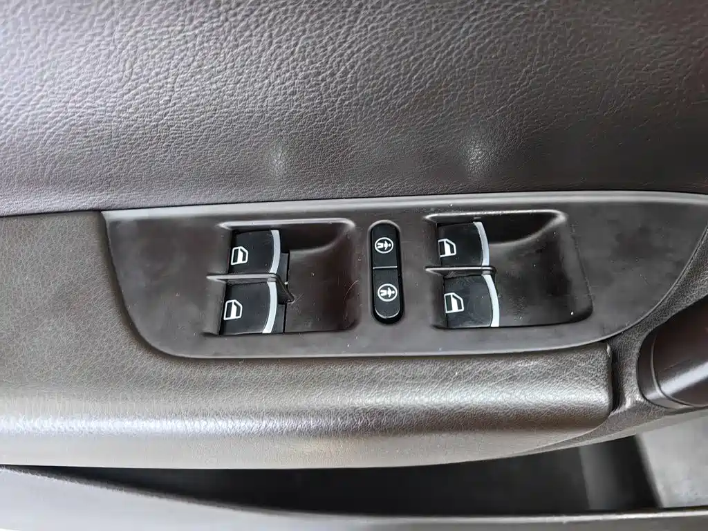 Volkswagen Touareg — миниатюра 9