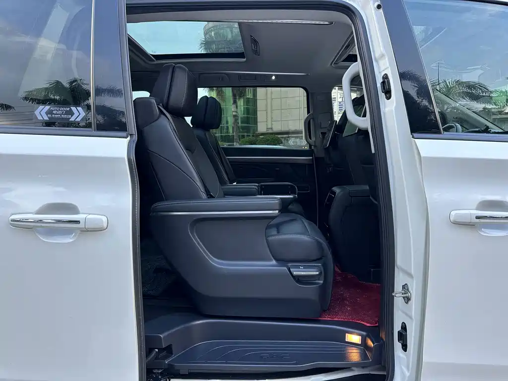 GAC Motor Trumpchi M8 — миниатюра 9