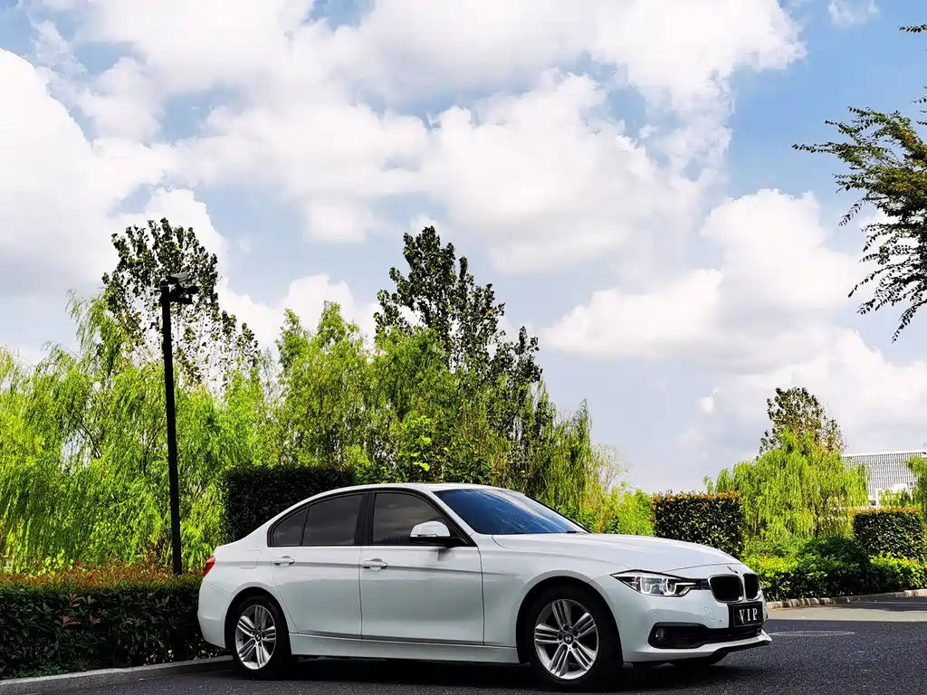BMW 3 Series — миниатюра 3