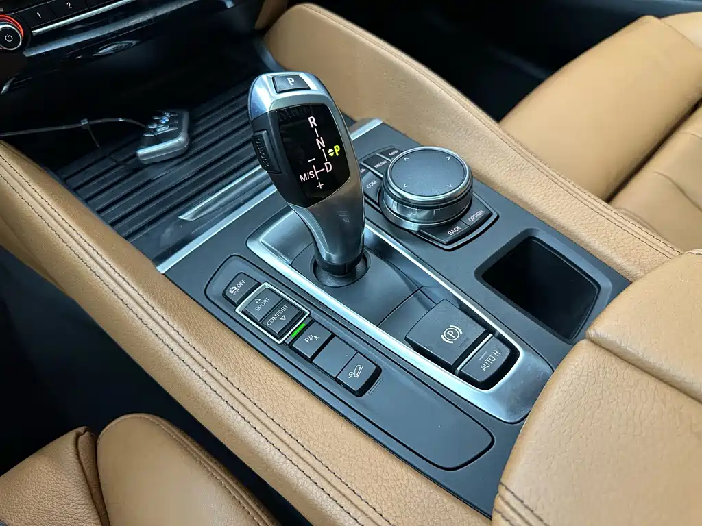 BMW X6 — миниатюра 18