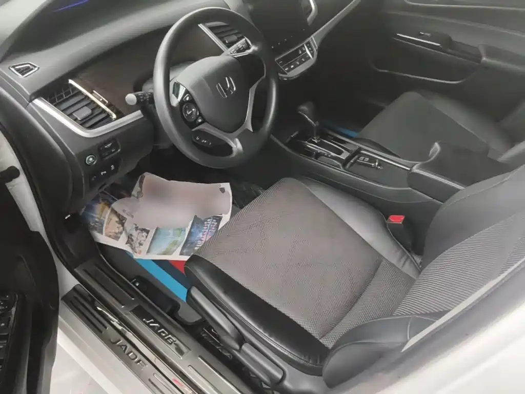 Honda Jade — миниатюра 15