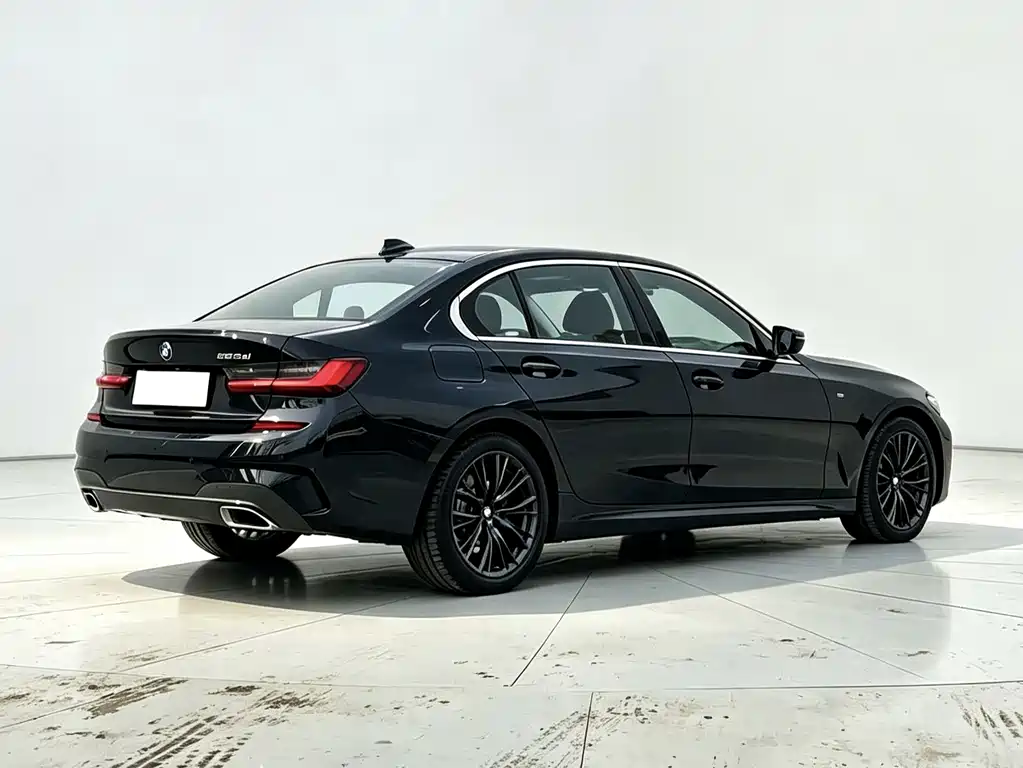 BMW 3 Series — миниатюра 9