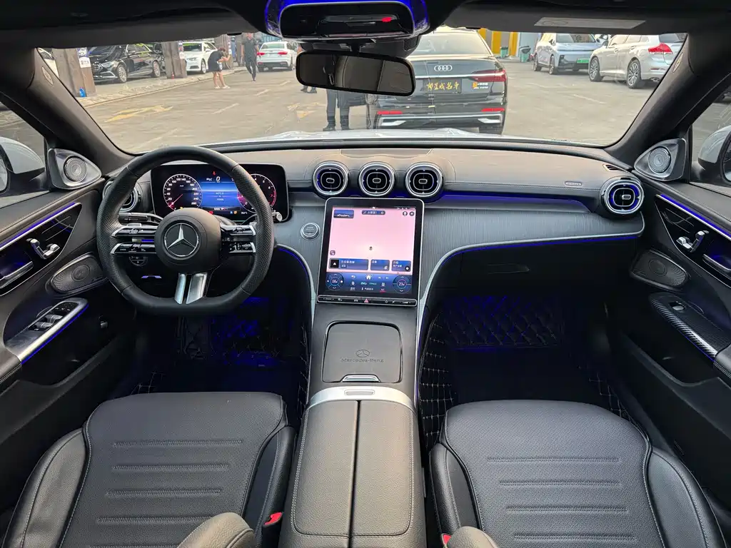 Mercedes-Benz C-Class — миниатюра 10