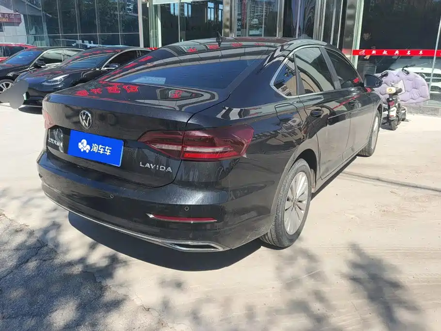 Volkswagen Lavida — миниатюра 3