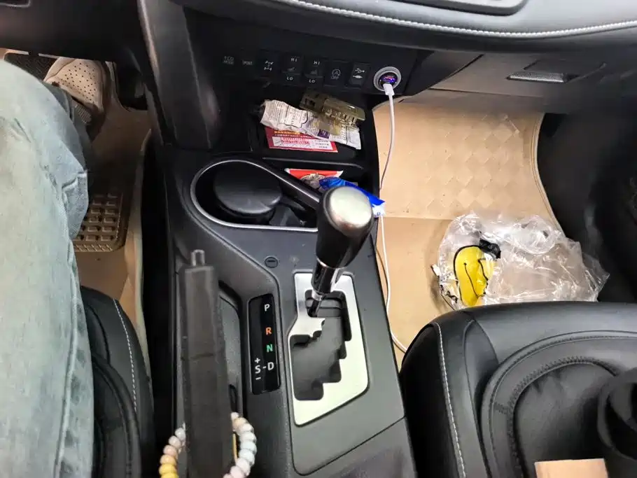 Toyota RAV4 — миниатюра 16