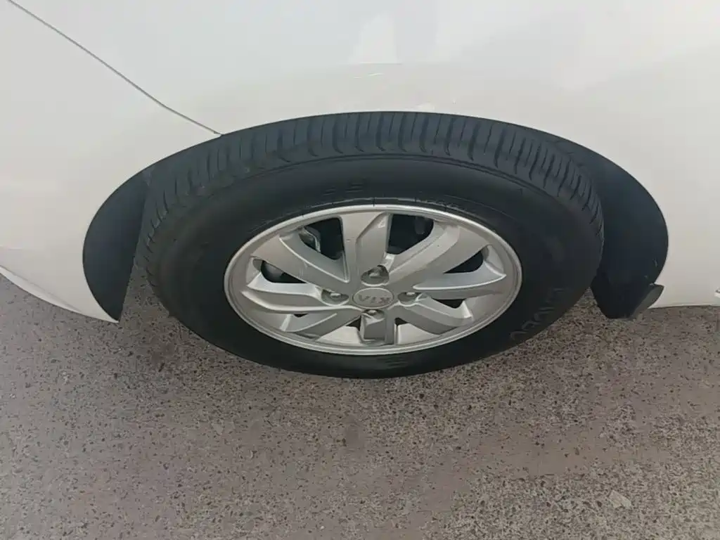 Kia K2 — миниатюра 23
