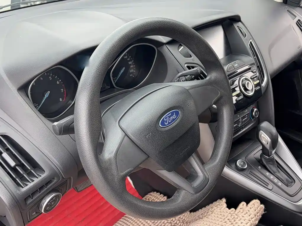 Ford Focus — миниатюра 15
