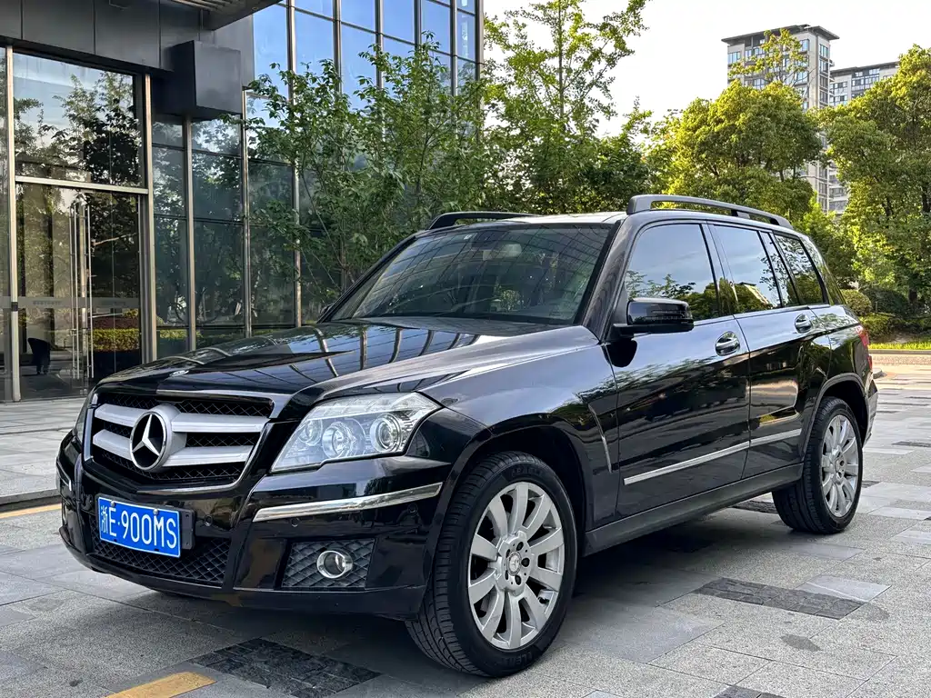 Mercedes-Benz GLK-Class (Import) 2011