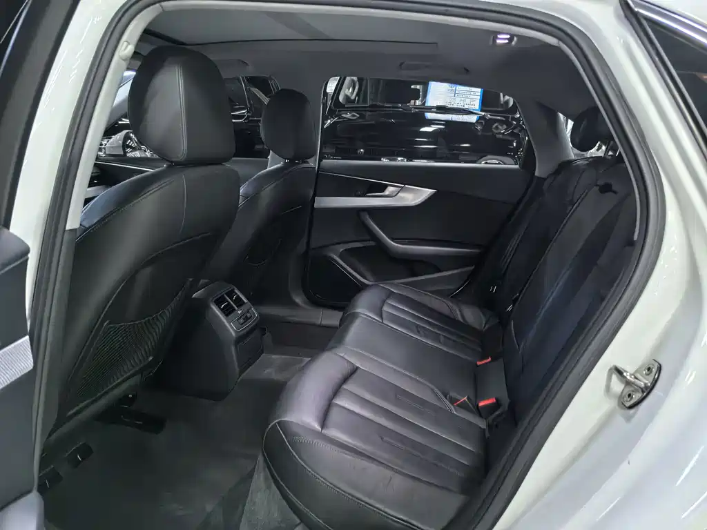 Audi A4L — миниатюра 9